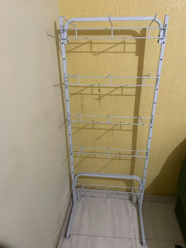 Expositor de sandálias 