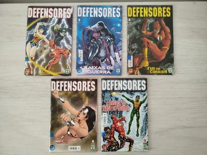 HQ Quadrinhos Defensores (completo em 5 edições)