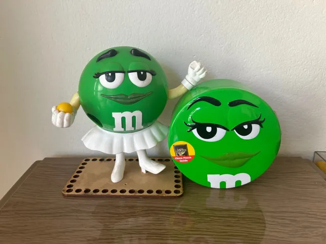 Boneca M&M's Verde