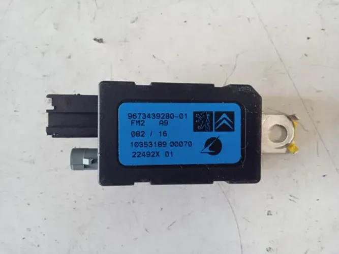 Amplificador Sinal Antena Peugeot 208 1.6 2017 4589