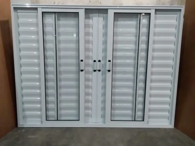 Veneziana 100x120 alumínio branco linha 25 padronizada