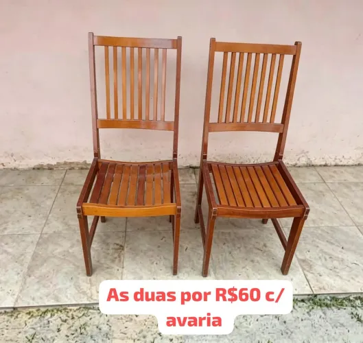 Duas cadeiras por R$60 contém avaria 
