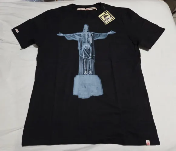 Camiseta Globe
