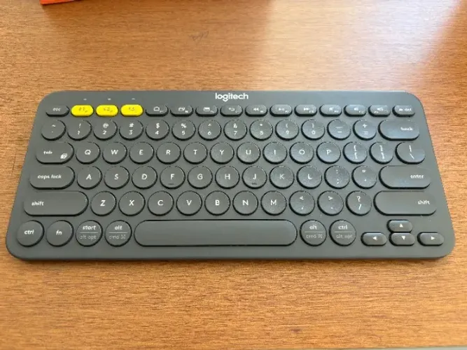 Teclado sem fio Logitech K380 - Ótimo estado, com pilhas