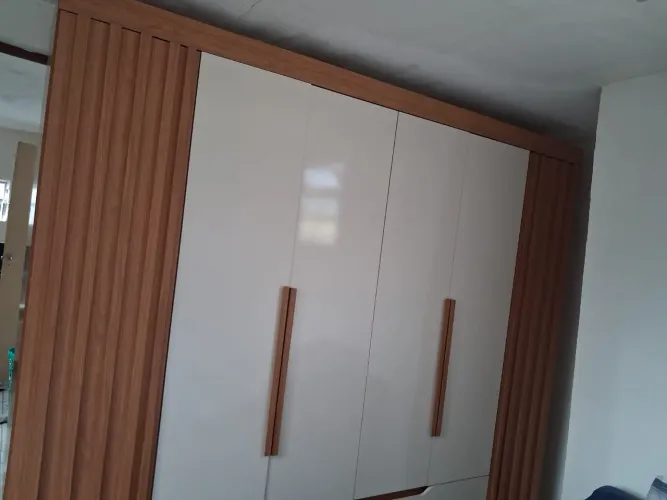 Guarda Roupa 6 portas