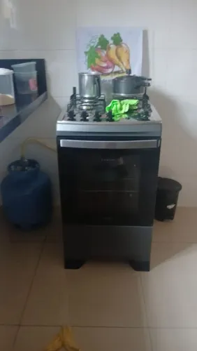 Vendo geladeira fogão máquina de lavar apenas 2 meses de uso comprado em loja