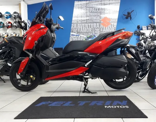 YAMAHA XMAX ABS 2023/2024