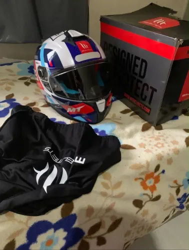Capacete