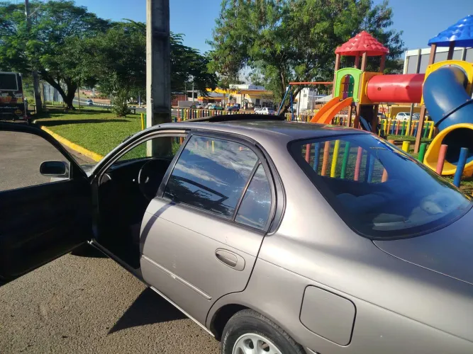 Toyota Corolla LE 1.8 1995