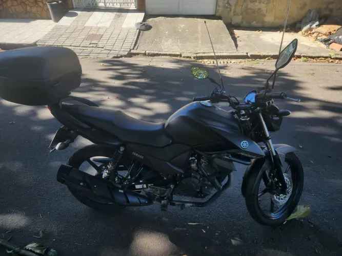Vendo Fazer 150 2025