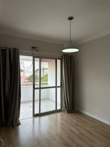 Vendo ou Alugo apto no Edifício Villa Astúrias no Áraes, apto reformado com localizsação p