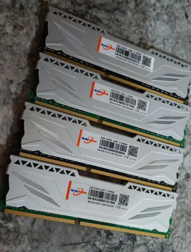 32 GB memória DDR3 1600