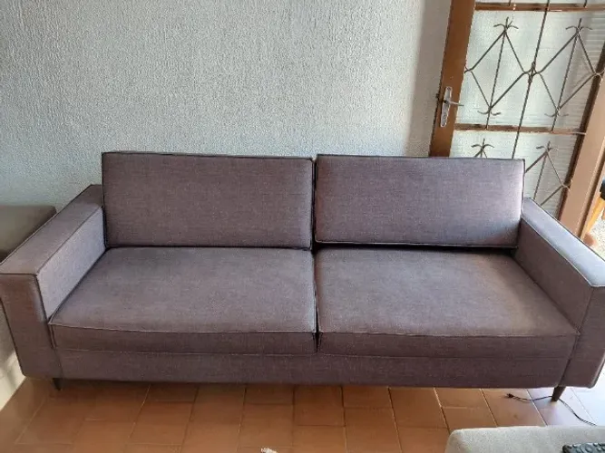 Sofa 2 lugares 1,90 excelente. Estado de novo 