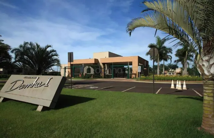Lote residencial de 458 m² em Uberaba (Recreio dos Bandeirantes)  Financia e aceita permut