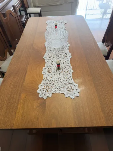 Mesa sala de jantar -cerejeira maciça.