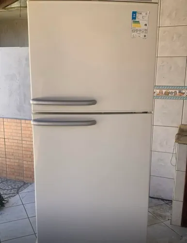 Geladeira frost free boch 44