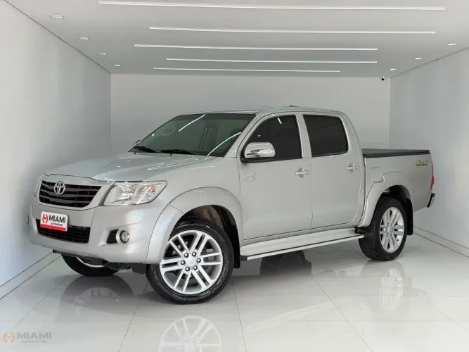 Toyota Hilux CD SRV 4X2 2.7 16V 142cv 2014