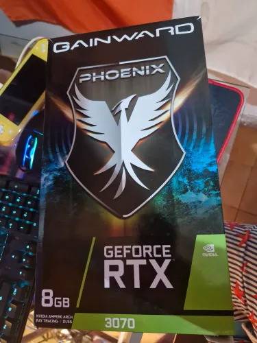 RTX3070 GainWard Phoenix com caixa rgb Triplo Fan 