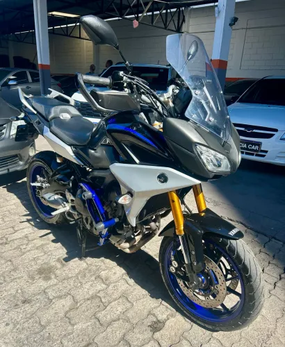Yamaha MT09 Tracer m2020 Pouco Rodada Pneus Novos Oportunidade! Troco Financio