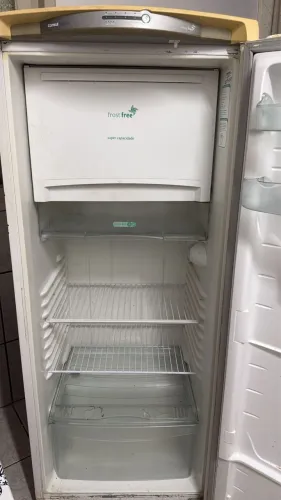 Vendo Geladeira 