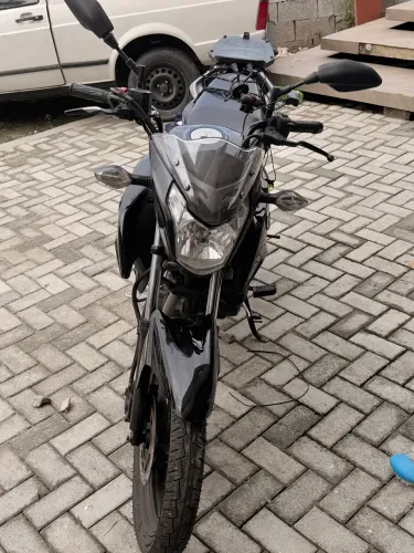 Moto 160