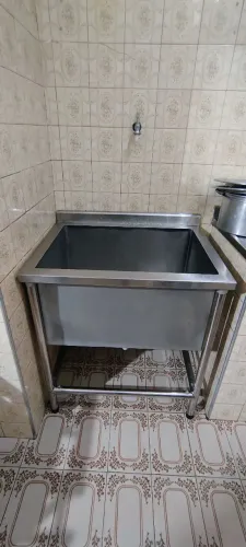 TANQUE COM BANCADA DE INOX