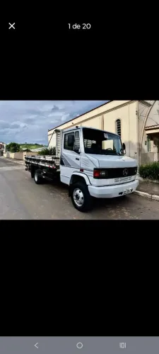MB 709 vendo ou troco por 3/4 baú