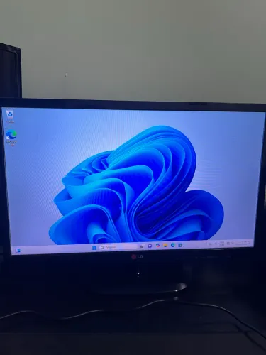 Monitor LG 24? HD 24MN33N