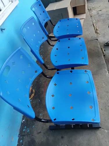 Longarinas três lugares azul plástico