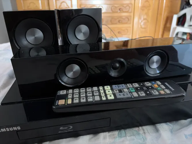Home Theater Samsung HT-C5500 5.1 Blu-ray 3D Completo