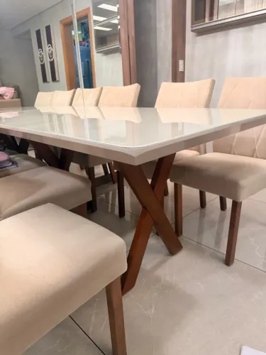 Vendo Mesa de Jantar com 6 cadeiras