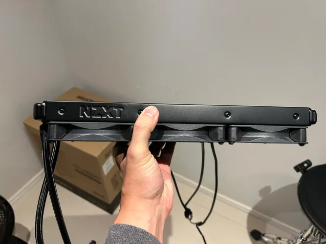 Water cooler nzxt kraken 360mm