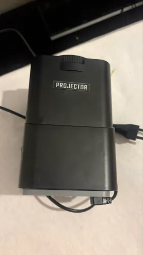 Vende-Se Projetor