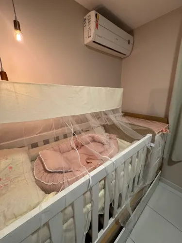 Vende-se almofada amamentação e ninho redutor Infantil