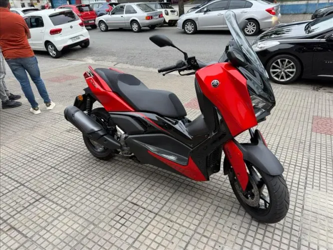 Yamaha Xmax 300 Connected Abs