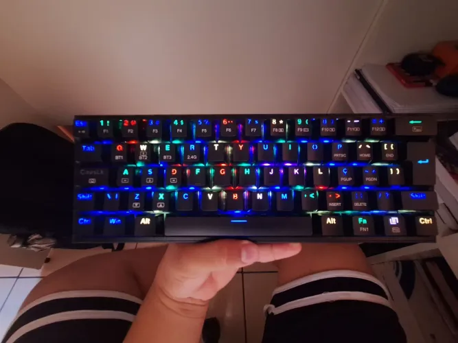 Teclado gamer Redragon fizz pro switch Brown