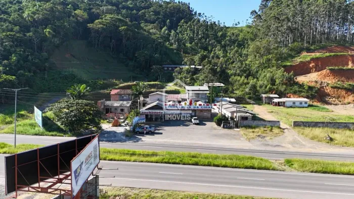 Imóvel Comercial de Frente Para a Rodovia Transbeto em Penha/SC