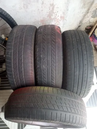 4 PNEUS ARO 15 - R$500