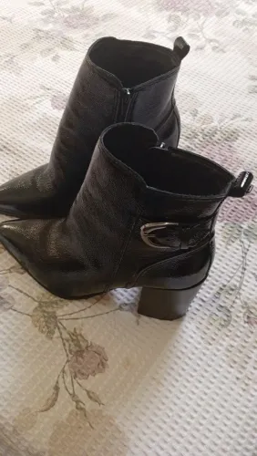 Bota feminina cano curto Bottero couro 37
