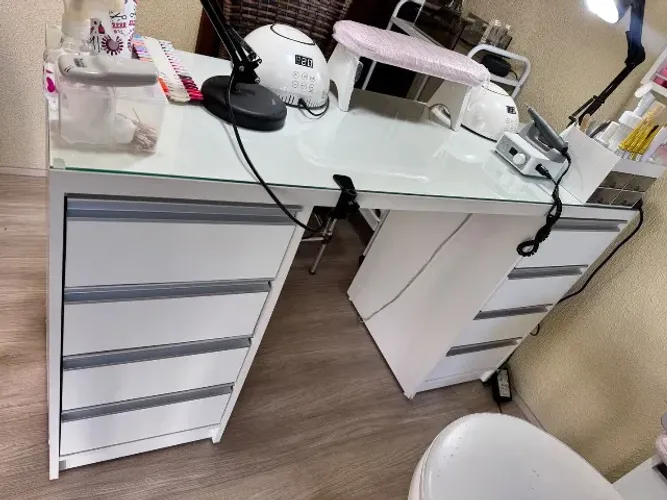 Mesa escritório /manicure/lash/maquiagem/estudo