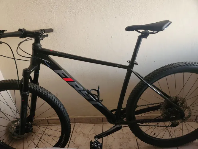 Bicicleta First