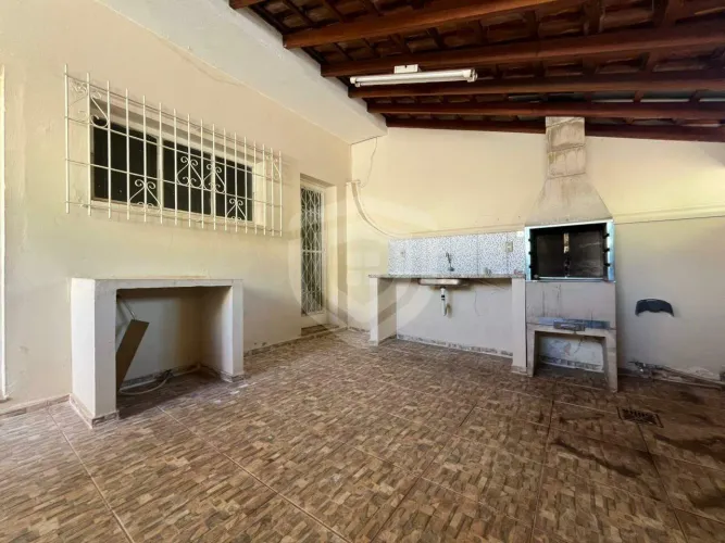 Excelente casa para locação com 3 quartos 120m² Vila universitária Bauru/SP