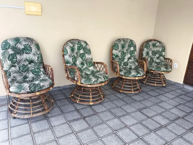 Conjunto de cadeiras de terraço