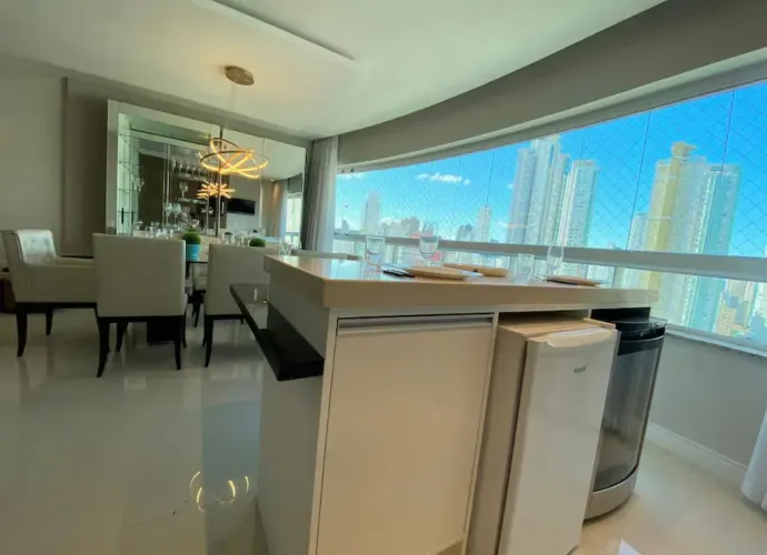 Apartamento - Porto da Barra, 17º andar
