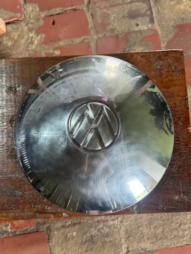 1 calota abaulada VW aço cromado fusca
