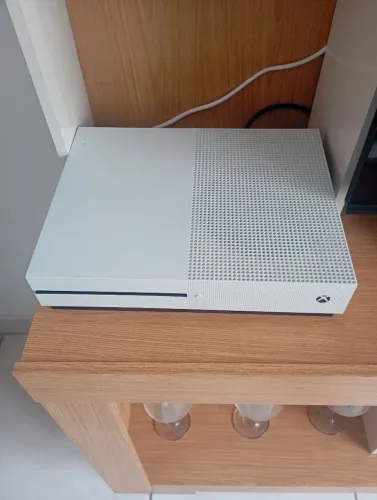 VENDO XBOX ONE S DE 1 TB