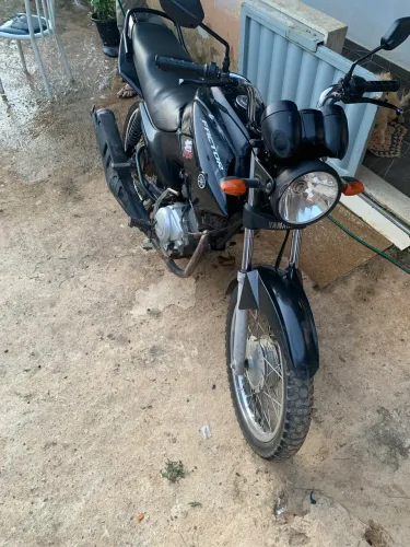 Moto pra roça, está em perfeito estado peneis e kit novos 