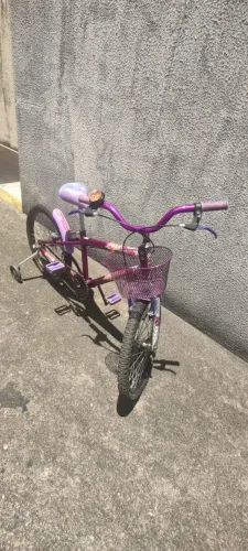 Bicicleta infantil feminina aro 16 - Rosa, com rodinhas, cestinho e buzina