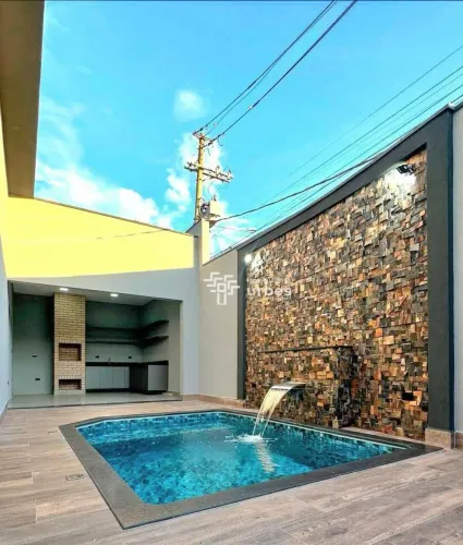 Casa com piscina e 3 dormitórios 01 suíte à venda, 240 m² por R$ 1.300.000 - Parque Univer
