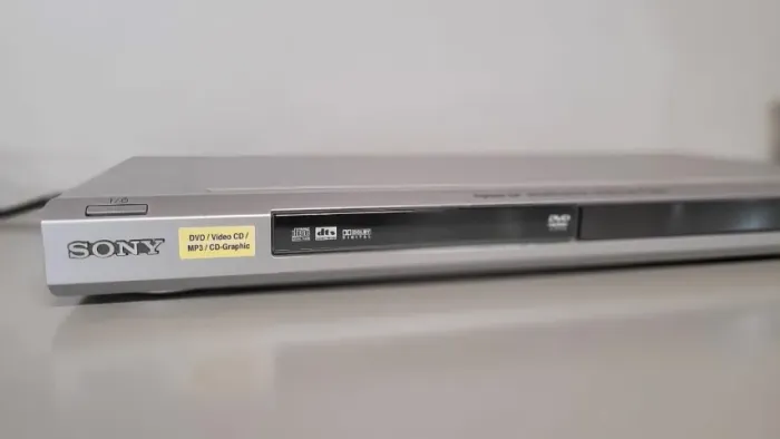 COLECIONADOR - DVD PLAYER SONY RELIQUIA